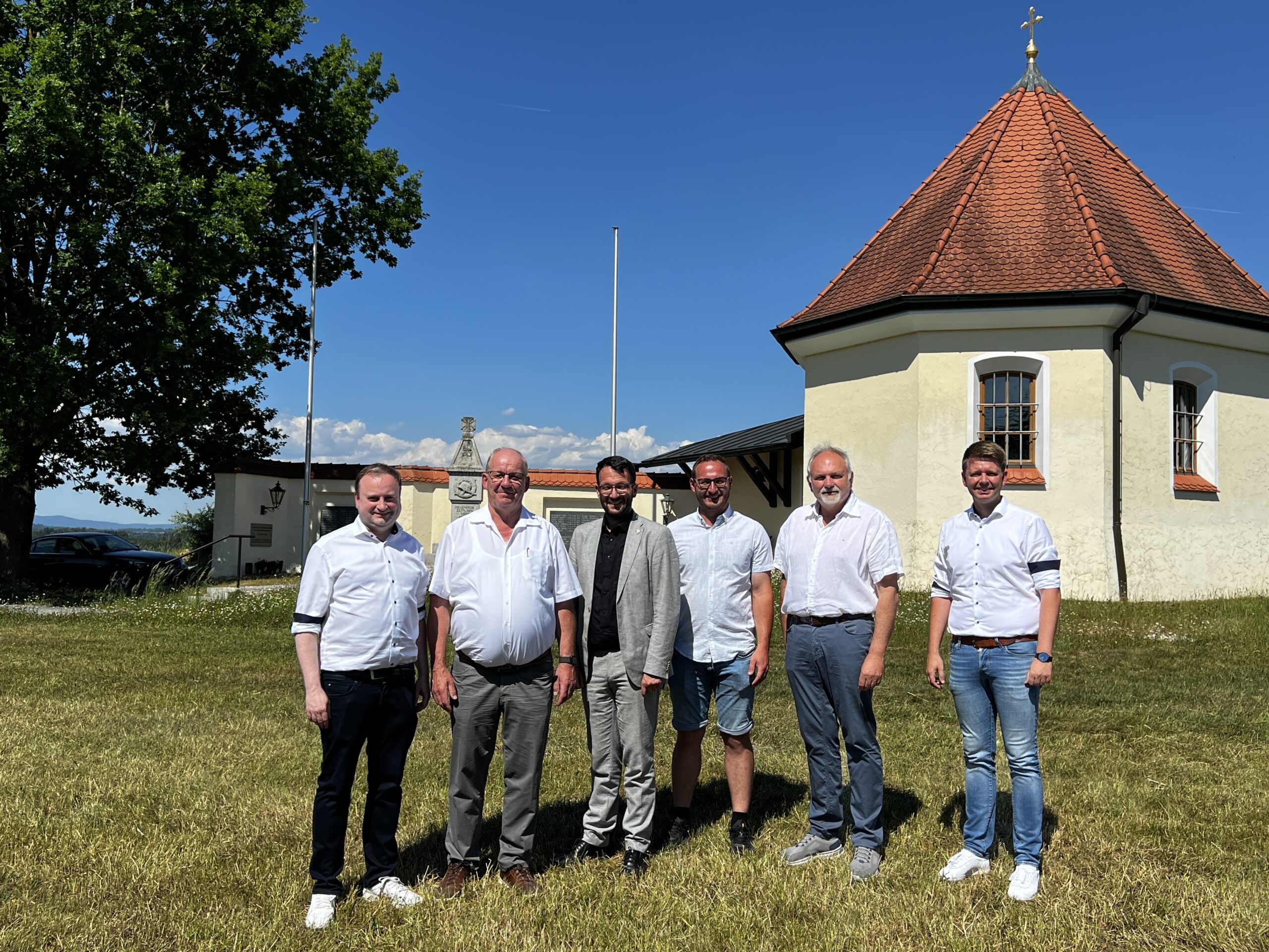 MdL Stefan Meyer, MdL Christian Lindinger, 1. Bürgermeister Florian Gams, 2. Kommandant der FFW Zeitlarn Jörg Baumann 2. Bürgermeister Rudolf Emmer, 3. Bürgermeister Stephan Katzbichler
